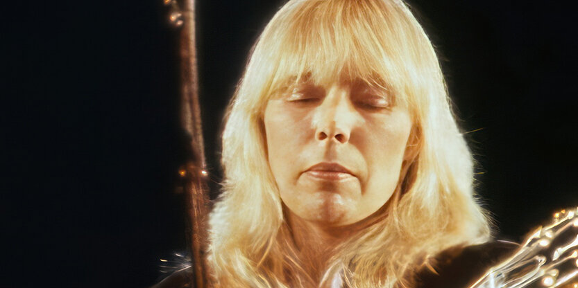 Joni Mitchell - You turn me on, I'm a radio