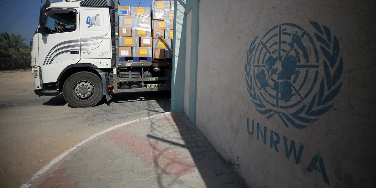 Israel verbitt d'Aarbecht vun der UNRWA op israeeleschem Terrain | © Majdi Fathi / NurPhoto