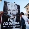 WikiLeaks Grënner Julian Assange sëtzt zënter 5 Joer am Héichsécherheetsprisong | © picture alliance / NurPhoto | Ronchini