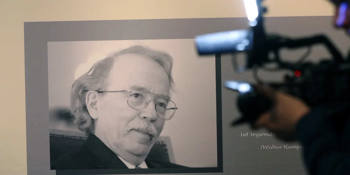 Walter Kempowski: Den autobiographeschen Auteur | © picture alliance/dpa/dpa-Zentralbild | Bernd Wüstneck