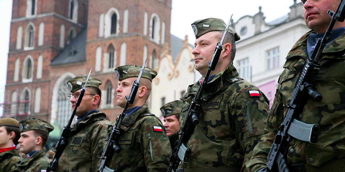 Méi grouss a méi effikass: Pole baut seng Arméi nei op | © picture alliance / NurPhoto | Klaudia Radecka