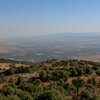 Rakéit trëfft Golan-Héichten, Israel dréit mat Géigereaktiounen