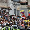 Véier Doudeger bei Protester - Oppositiounspolitiker gouf festgeholl