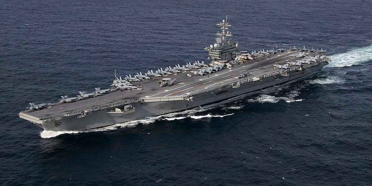 USS Abraham Lincoln | © Clint Davis / US Navy