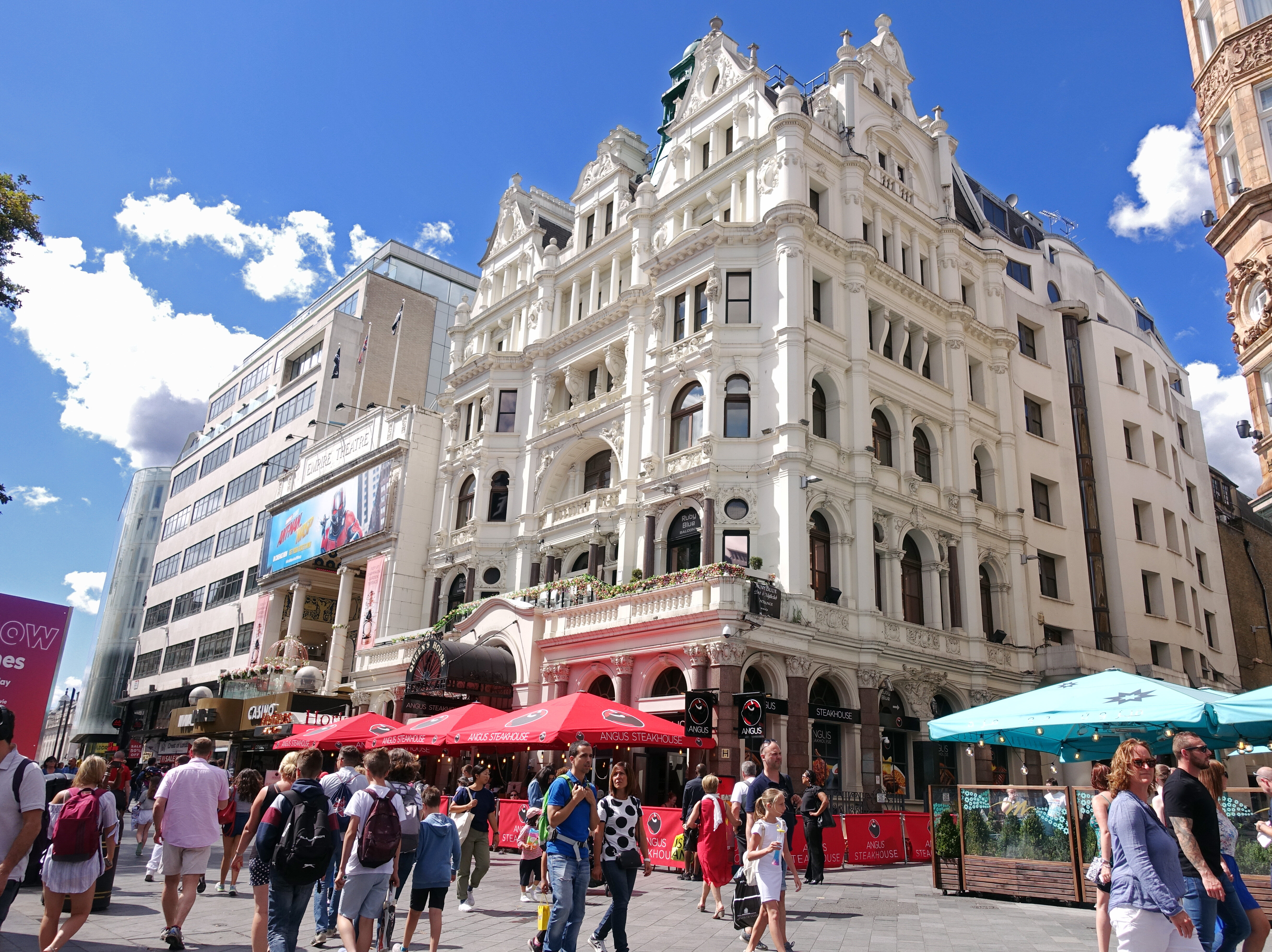 London_-_Leicester_Square | © Wikimedia commons