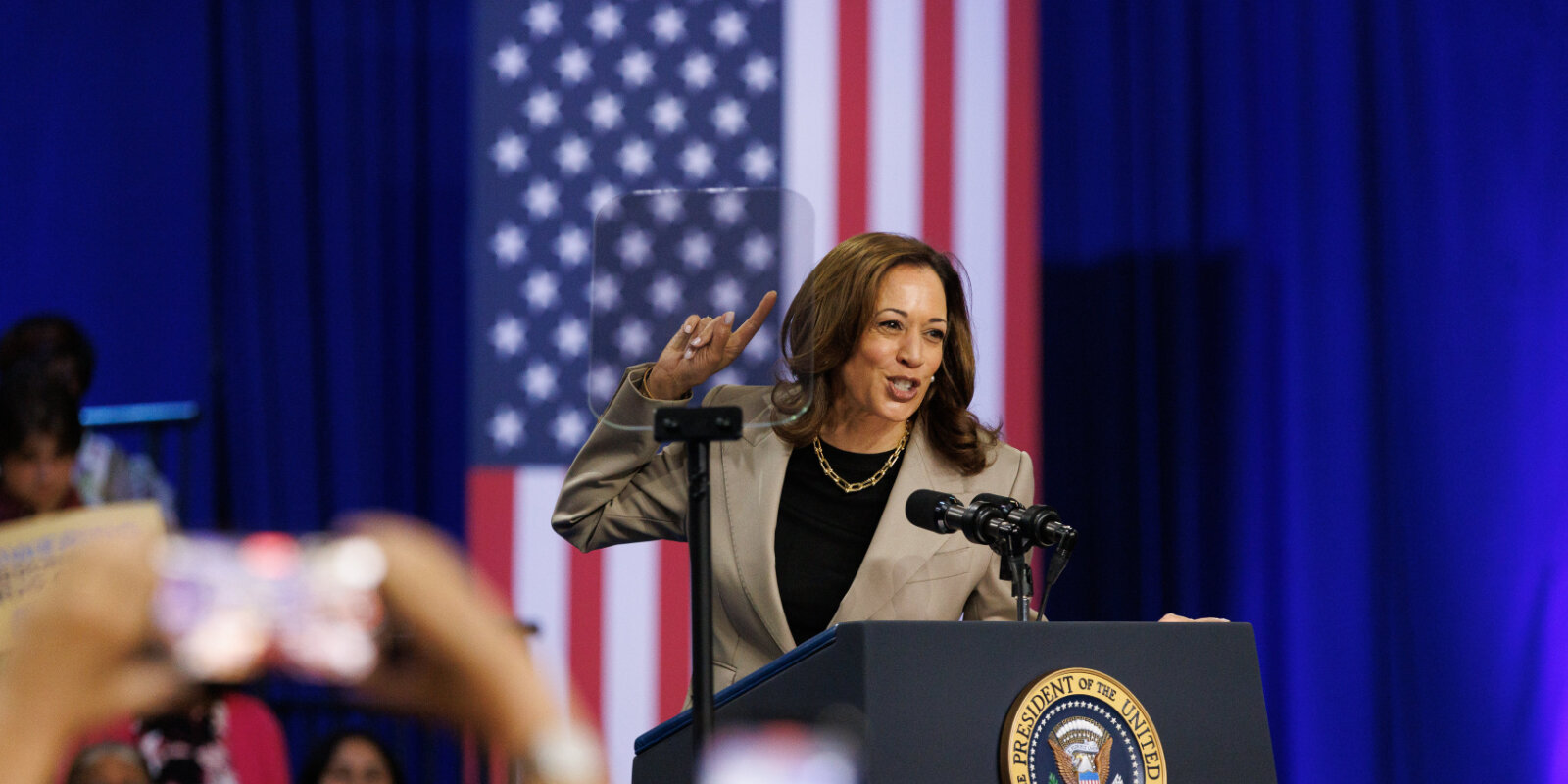 Kamala Harris op Fox news | © picture alliance / NurPhoto | Bryan Olin Dozier