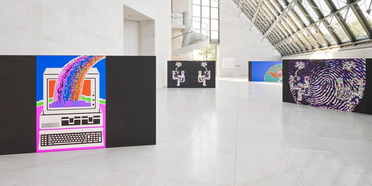 Curatrice Michelle Cotton iwwer hir Expo “Radical Software” | © MUDAM Luxembourg