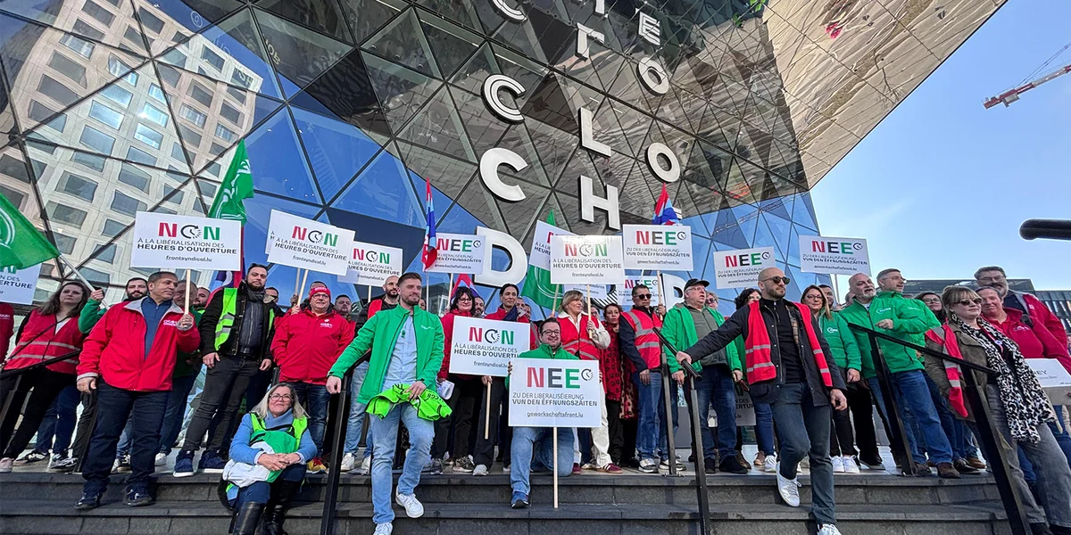 Gewerkschaftleche Protest-Piquet géint weider Liberaliséierung vun den Ëffnungszäiten | © Jimmy Bruch