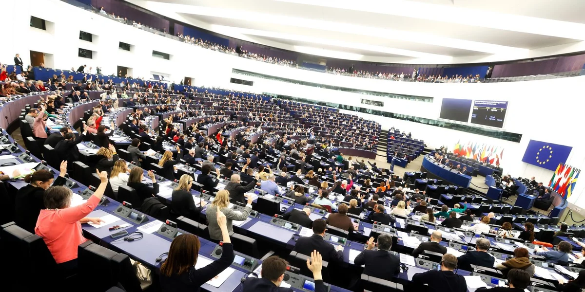 Korruptiounsverdacht am EU-Parlament: Razzien a Festnamen | © European Union 2025 - Source : EP