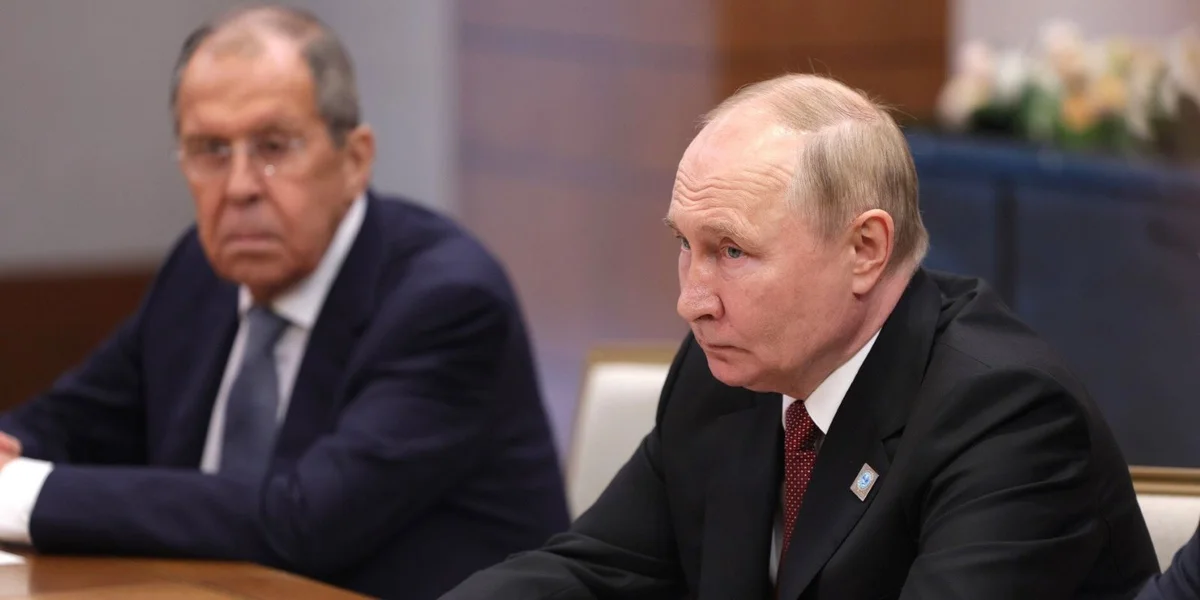 Géint de Wladimir Putin an de russeschen Ausseminister Sergej Lawrow goufen zum Beispill EU-Sanktioune verhänkt | ©  picture alliance / Russian Look | Kremlin Pool