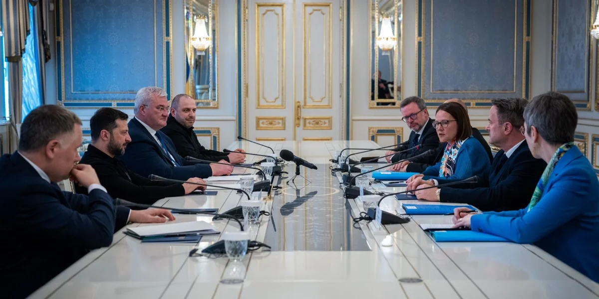 D’Ministere Bettel a Backes hunn eng 45 Minutte mam ukrainesche President Wolodymyr Selenskyj geschwat. | © MAE D’Ministere Bettel a Backes hunn eng 45 Minutte mam ukrainesche President Wolodymyr Selenskyj geschwat. | © MAE