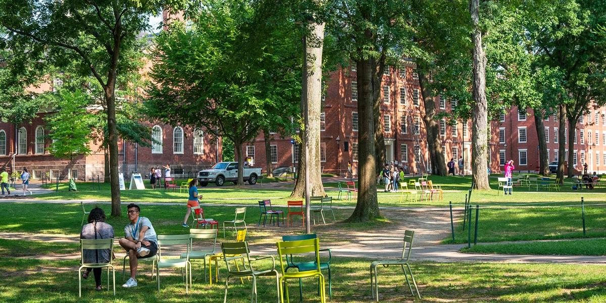 Klo wéinst Antisemitismus: US-Regierung verléiert viru Geriicht géint d'Uni Harvard | © picture alliance / Sergi Reboredo | Sergi Reboredo