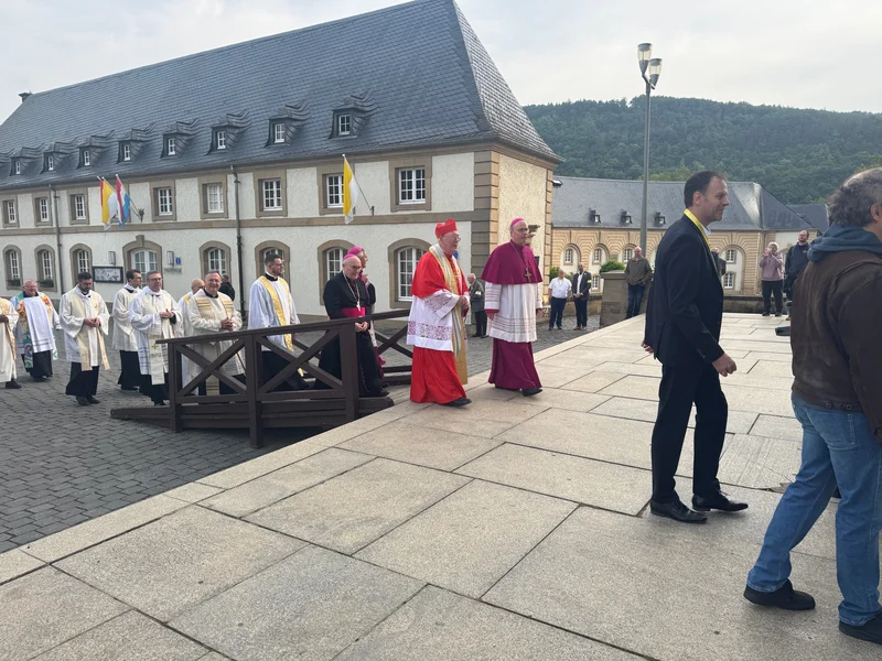 Haut ass Iechternacher Sprangpressessioun  | © Jacques Ganser 