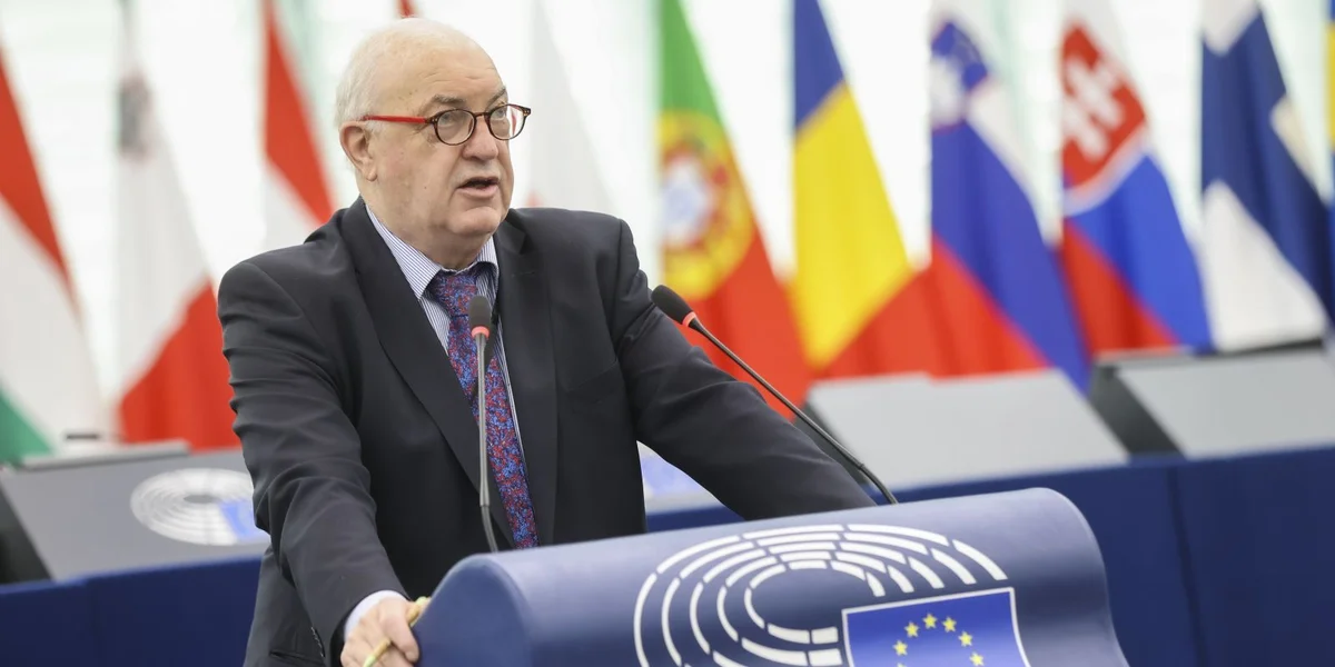 Charles Goerens wëll Europaparlament net op der Konferenz zu Sevilla vertrieden