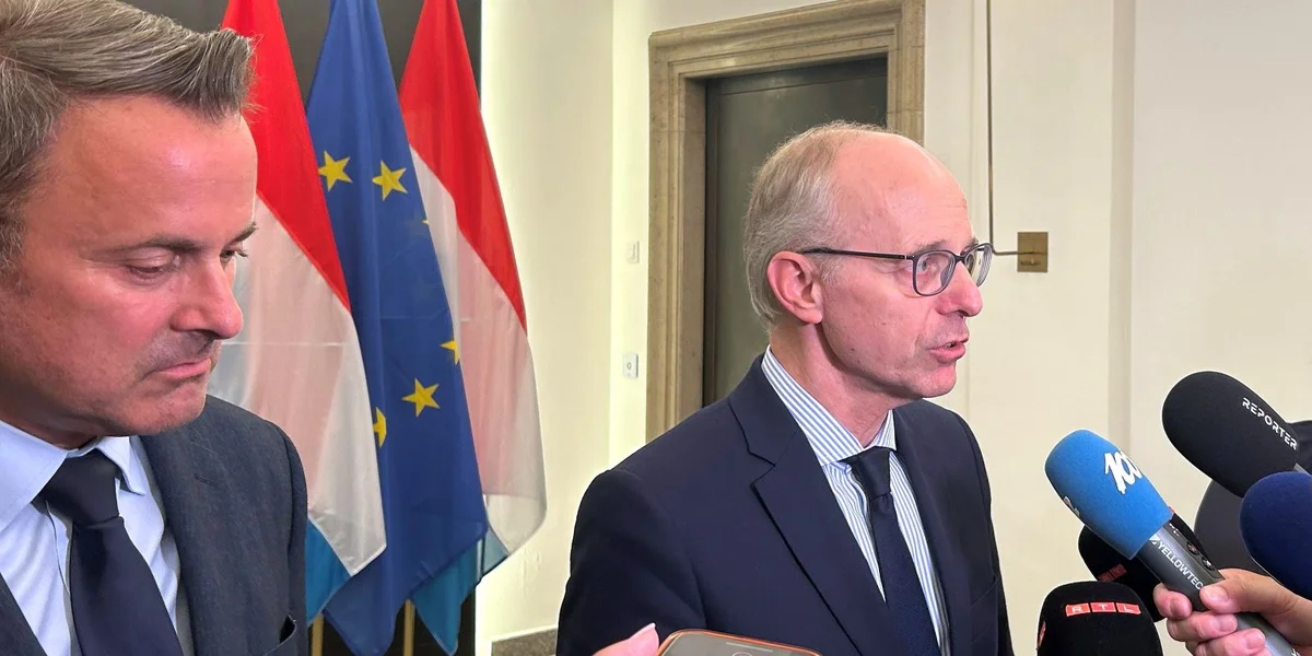 De Xavier Bettel an de Luc Frieden no der 2. "Sozialronn" de 14. Juli 2025 | © Sté Bisenius