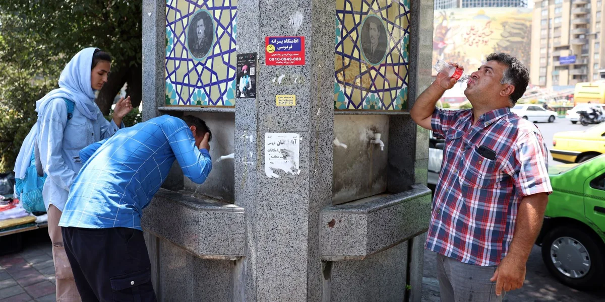 © EPA/ABEDIN TAHERKENAREH