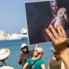Manifestatioun géint Uleeë vu Croisièresschëff mat israeeleschen Touristen