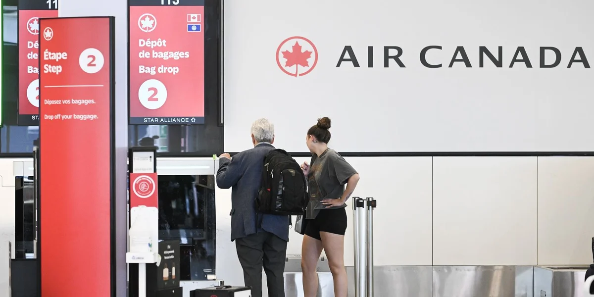 © EPA/GRAHAM HUGHES