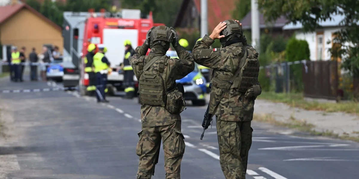 Pole freet un, fir den Artikel 4 vum NATO-Accord ze aktivéieren | © EPA/WOJTEK JARGILO POLAND OUT