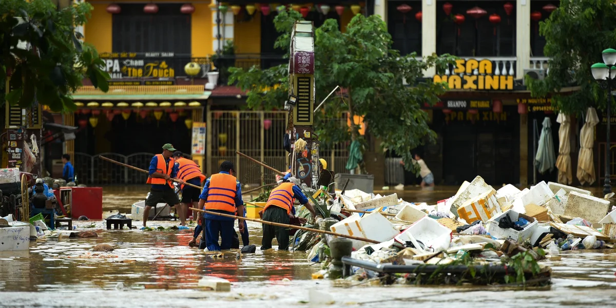 Iwwerschwemmungen am Vietnam (Symbolbild vum 03.01.2014) | © EPA/STRINGER