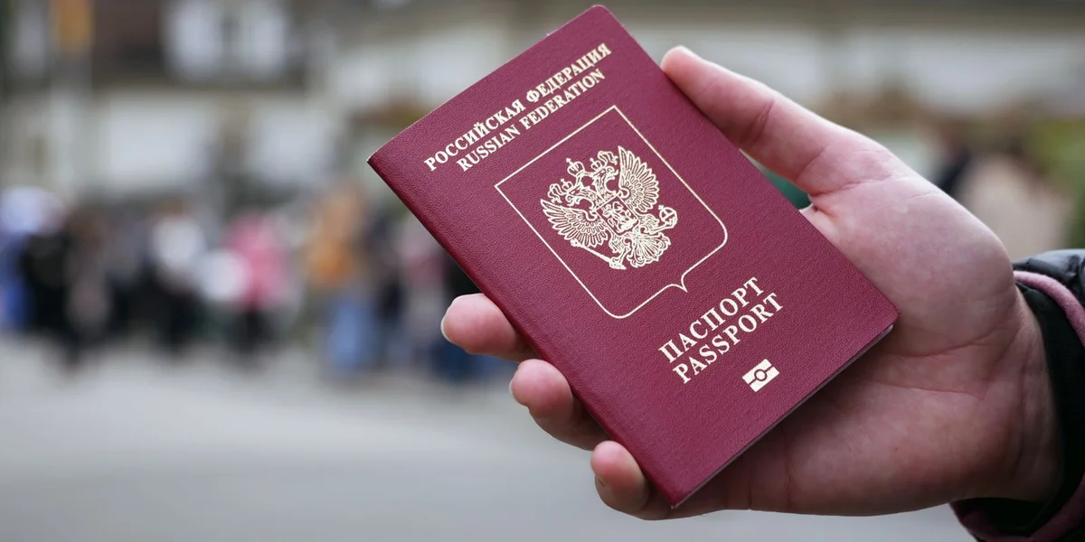 © EPA/JULIEN GRINDAT