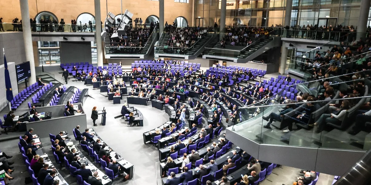 © EPA / FILIP SINGER