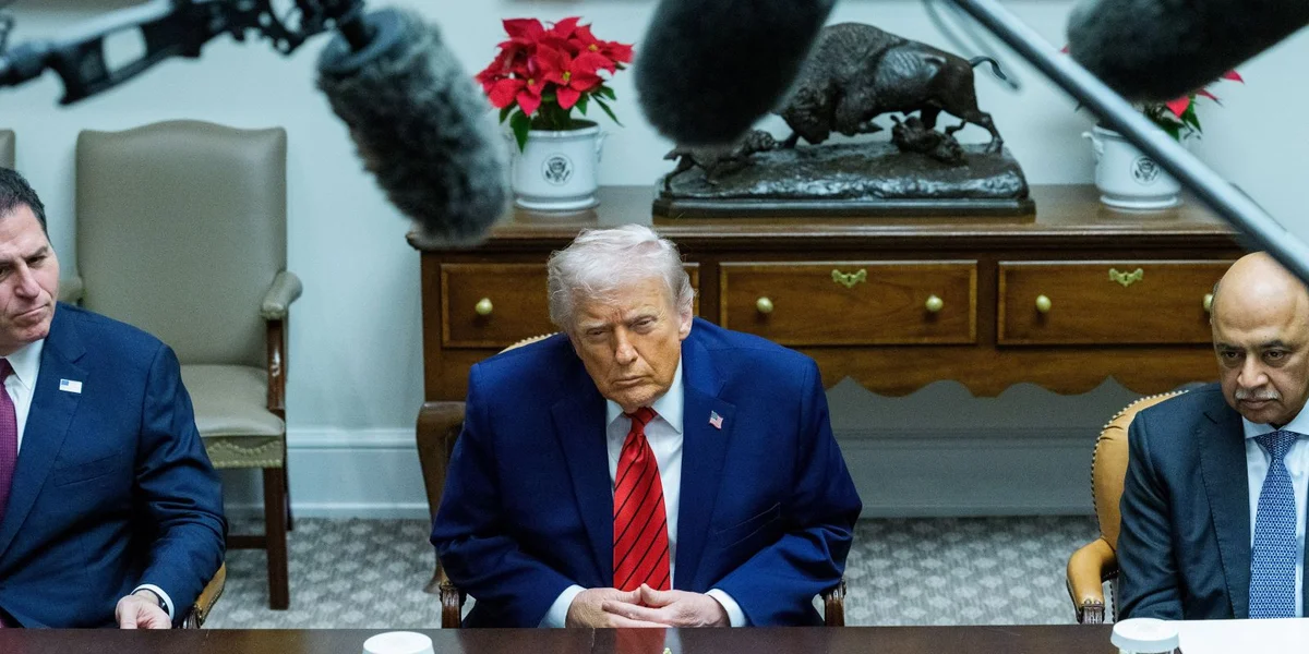 © EPA/AARON SCHWARTZ / POOL