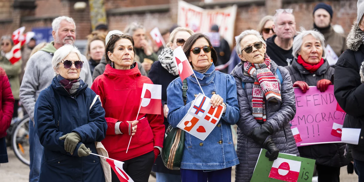 Protester zu Kopenhagen géint d'Annektéieren | © EPA/MARTIN SYLVEST DENMARK OUT