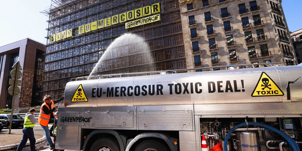 Greenpeace Lëtzebuerg kritiséiert Iwwerleeungen, fir Mercosur-Accord elo ëmzesetzen | © EPA/OLIVIER HOSLET