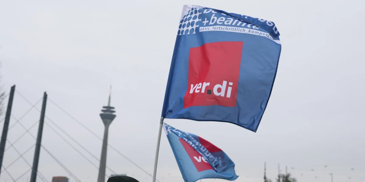 Warnstreik am ëffentleche Verkéier um Freideg a Samschdeg queesch uechter Däitschland | © EPA/CHRISTOPHER NEUNDORF