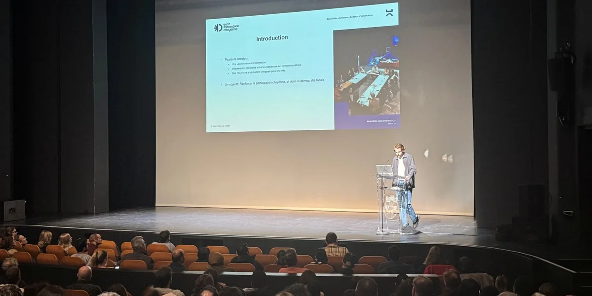 Biergerrot zu Esch: D’Gemengenhaus ze kleng fir dee groussen Interessi | © Jacques Ganser