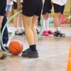 Der LASEP feelt et u Personal fir Schüler:inne beim Sport ze betreien | © Bigstock