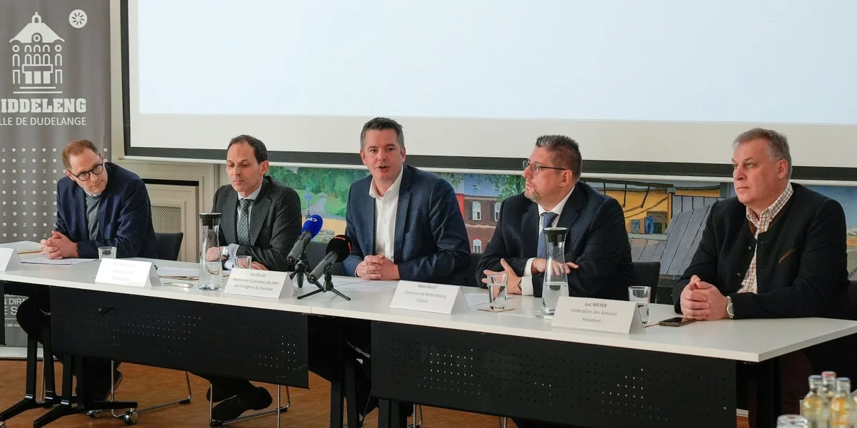 Regierung plangt um Site vu Liberty Steel en “Handwierkerhaff” fir 400 Entreprisen | © MECO