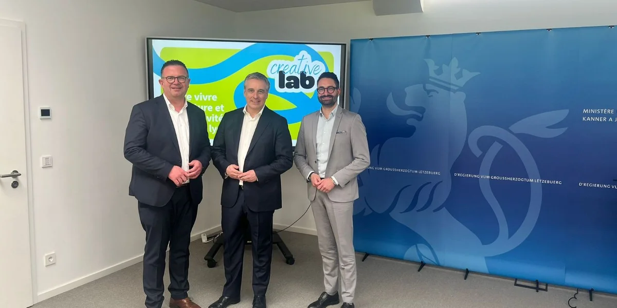 (v.l.n.r.) Gilles Lacour, Claude Meisch, Eric Thill | © Luca Di Santolo