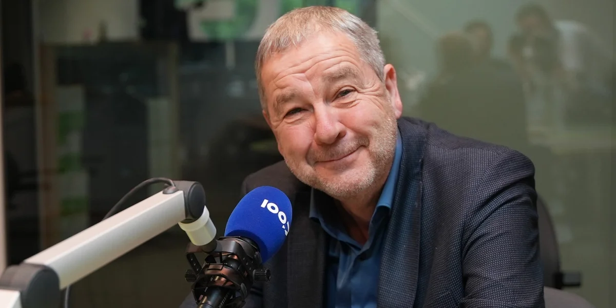 "De Premier huet en Duerstellungsproblem", seet den CSV-Deputéierte Michel Wolter | © 100,7