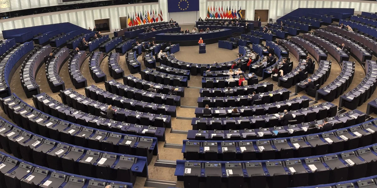 EU-Parlament kämpft géint de Phenomen vum eidele Plenarsall | © Danièle Weber