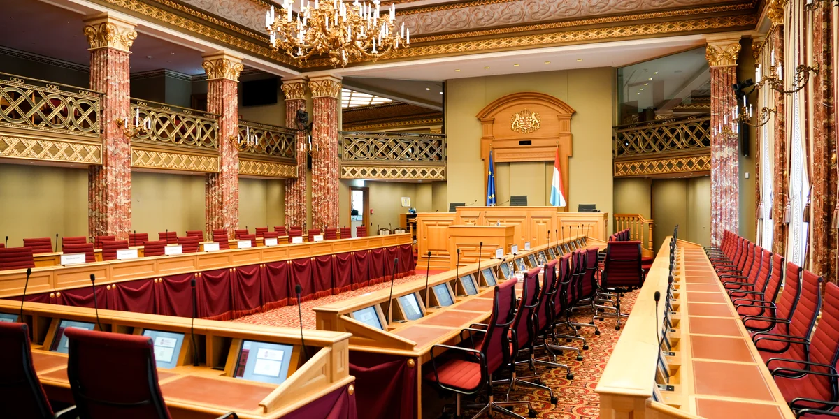 Chamberdiskussioun ëm Aaarbechtszäit: Verkierzung, aner Opdeelung oder ganz anescht?  | © Radio 100,7