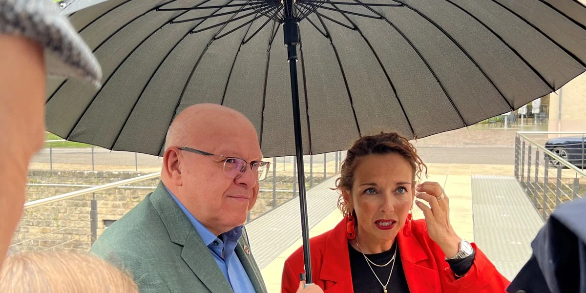 De Patrick Dury (LCGB) an d'Nora Back (OGBL) | © Pit Beffort