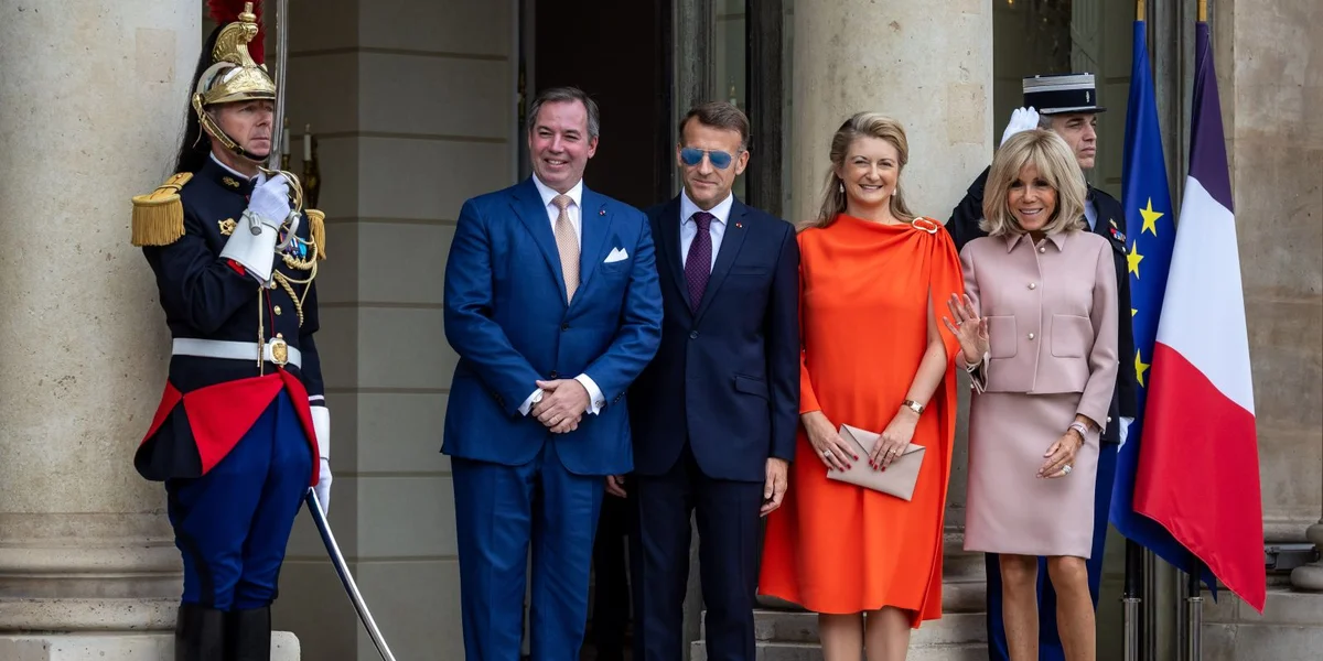 Déi groussherzoglech Koppel war am Kader vun hire Visittes de courtoisie zu Paräis | © EPA/CHRISTOPHE PETIT TESSON