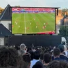 Wann de leschte Béier ze fréi kënnt: Mat dobäi um Public Viewing an der Stad | © Pit Beffort