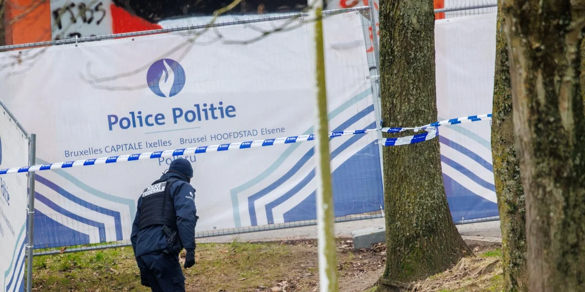 No enger weiderer Schéisserei zu Bréissel gouf elo nationale Police-Renfort ugefrot | © EPA/OLIVIER MATTHYS